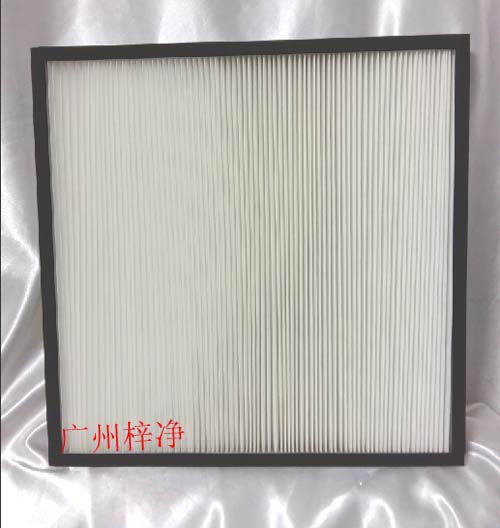 板式中效過濾器設(shè)計(jì)特點(diǎn)：風(fēng)量大、阻力小、結(jié)構(gòu)堅(jiān)固、可重復(fù)清潔使用。