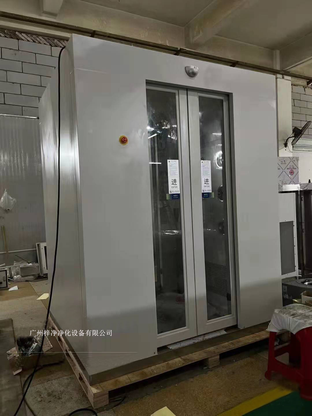 自動感應(yīng)風(fēng)淋室 自動感應(yīng)風(fēng)淋室